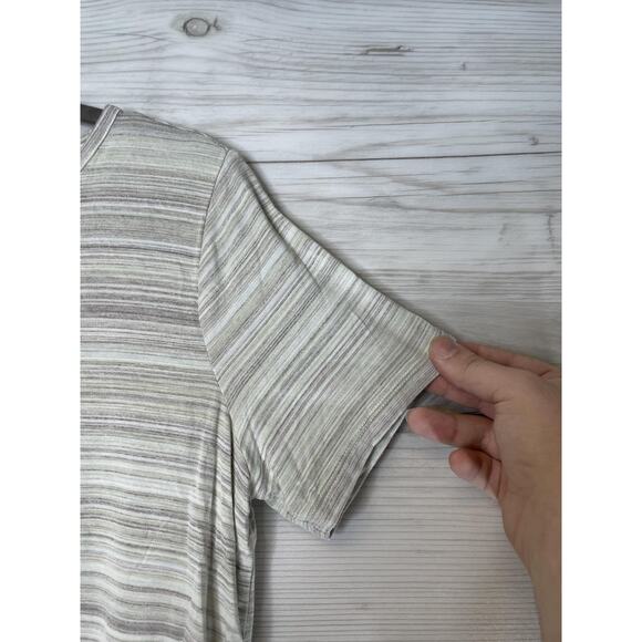 Old Navy Shirt Womens Medium Green Multi Stripe Luxe Crew Short Sleeve Stretch - Picture 3 of 9